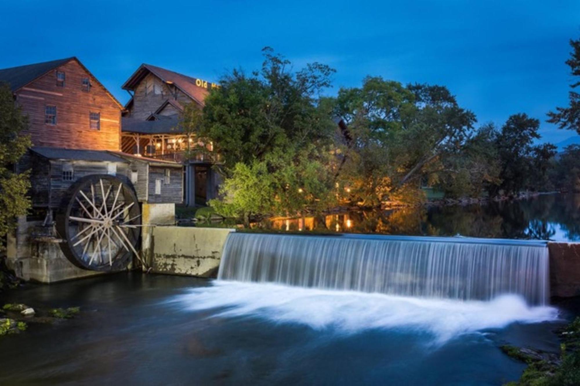 Villa Location, Location, Location! Pigeon Forge Exterior foto